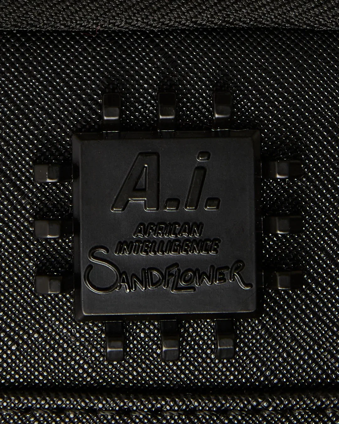 AI WONDERLAND GOLD AND BLACK BACKPACK - Image 13
