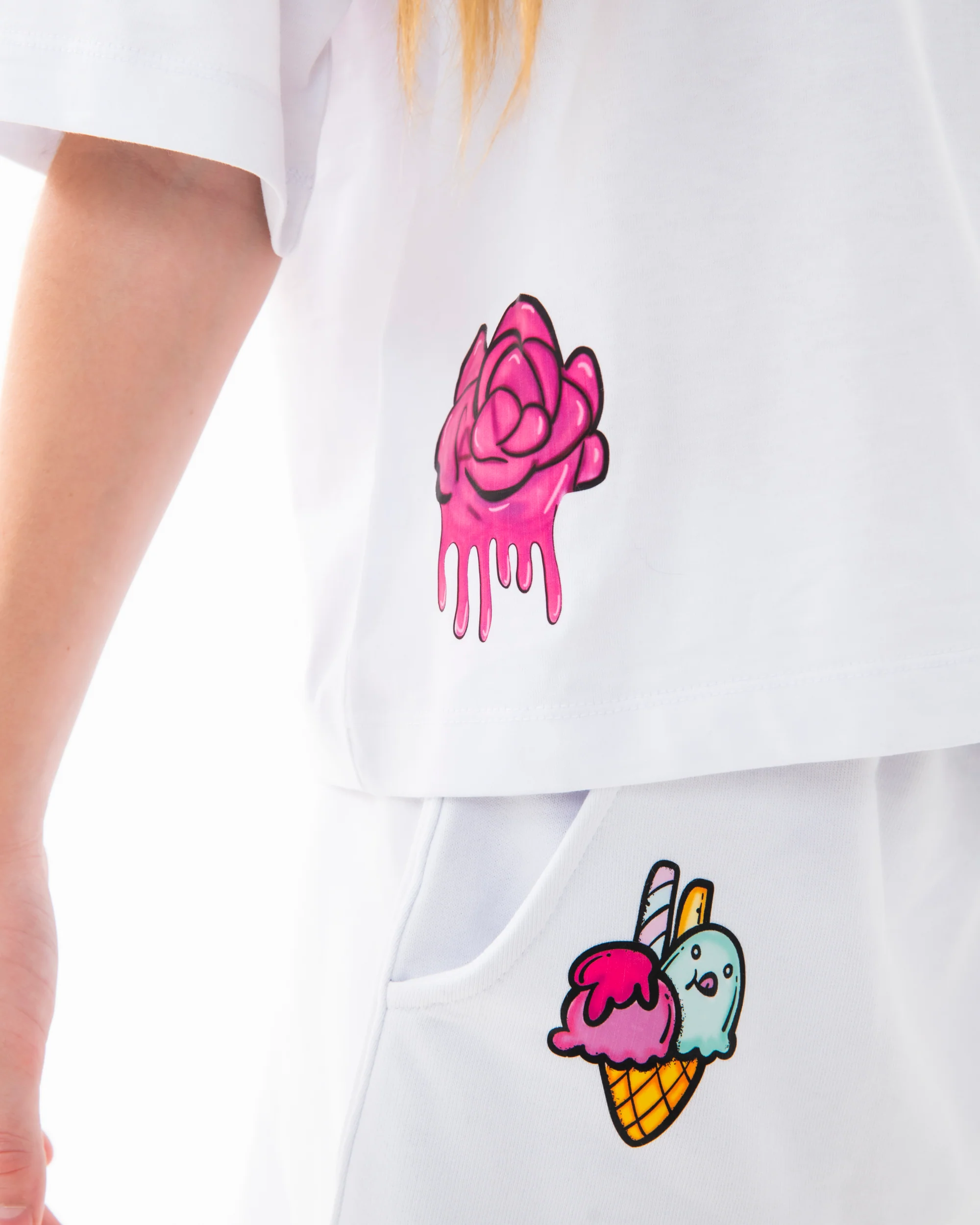 GIRLY GRAFFITI WHT SKIRT - Image 8