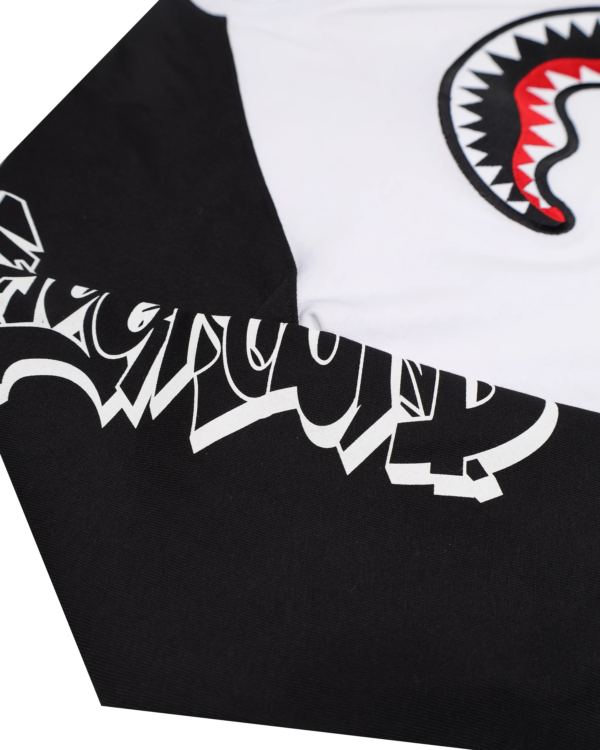 GRAFFITI RAGLAN LONG T-SHIRT - Image 10