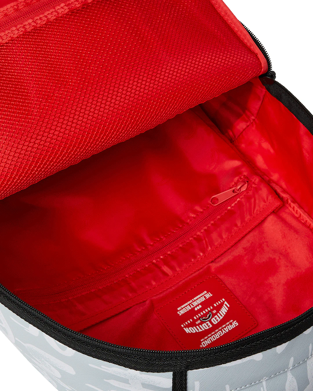 MONEY BEAR GRAFFITI FLOAT BACKPACK - Image 8