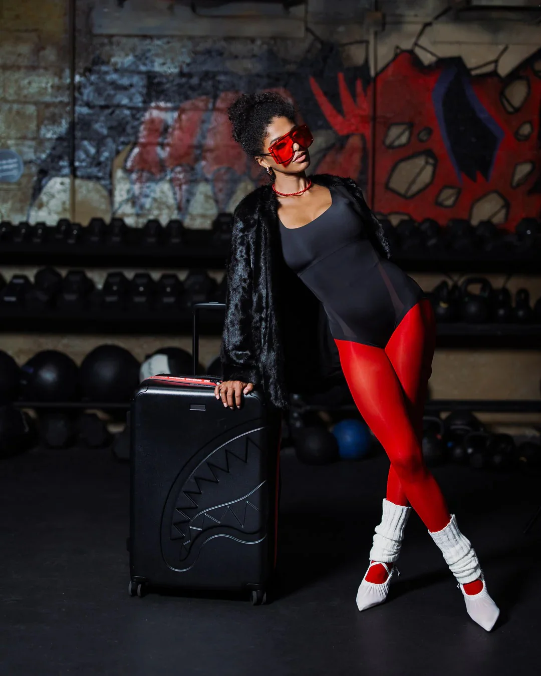 PRINTED ZIPPER SHARK FULL-SIZE LUGGAGE - Image 2