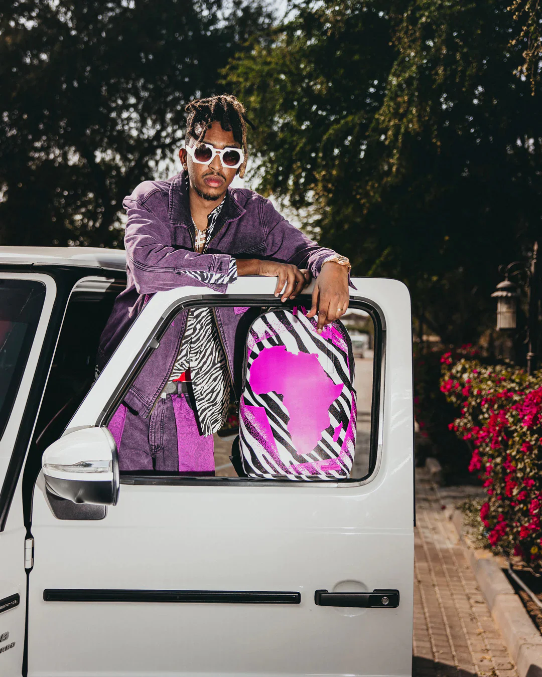Ai Pink Africa Zebra Backpack - Image 2