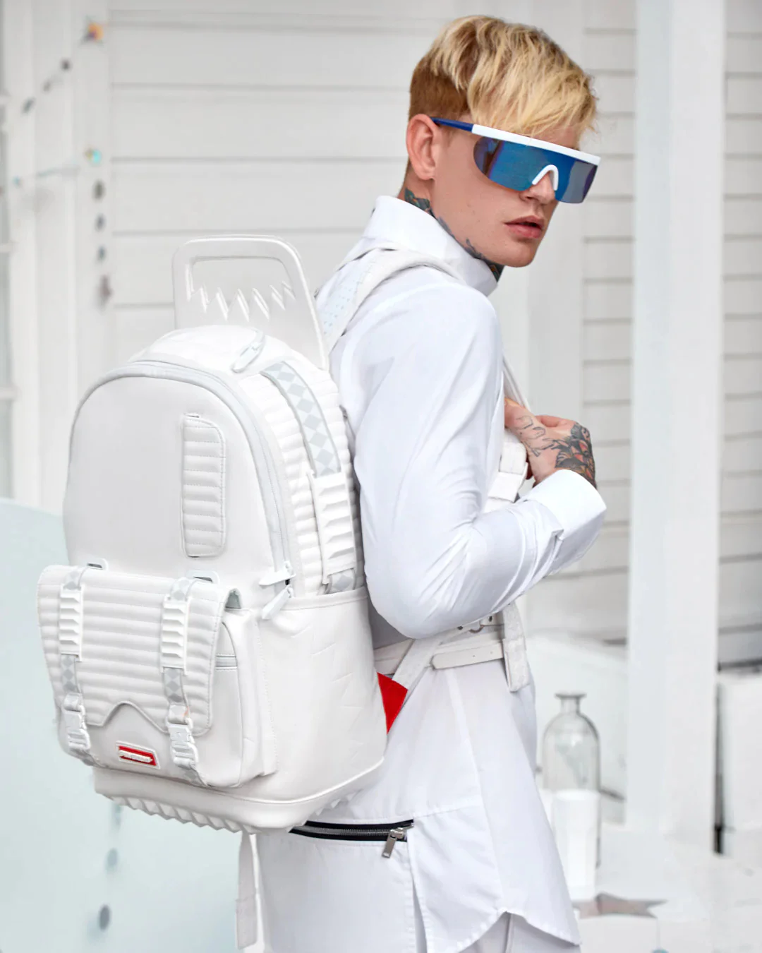 Future Traveler Dlx Backpack - Image 2