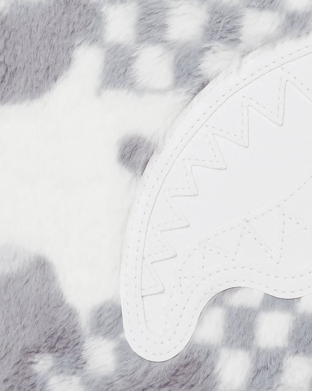 White 3am Fur Pouchette - Image 6