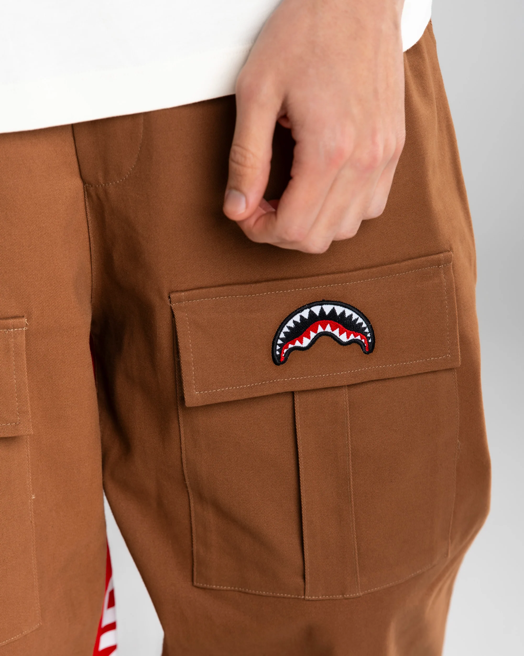 SPRAYGROUND POCKET PANTS - Image 9