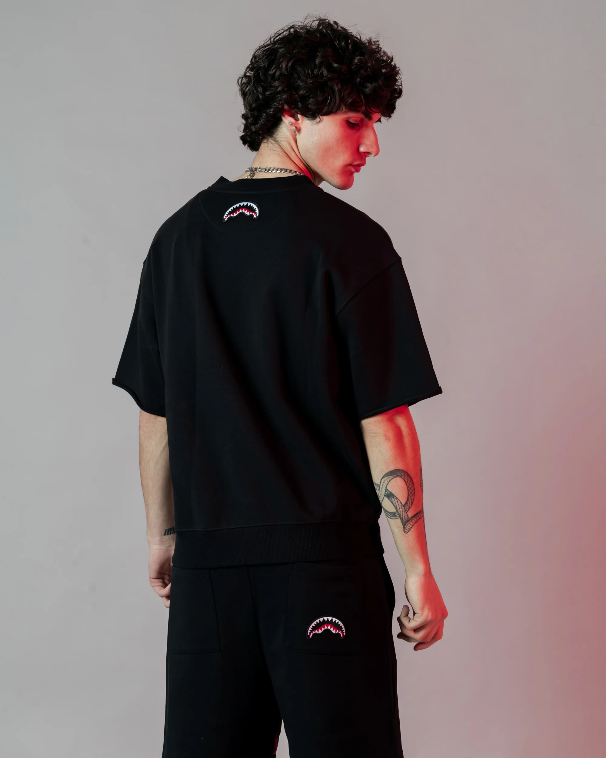 Shaded Embroidery French Terry T-shirt Blk - Image 8